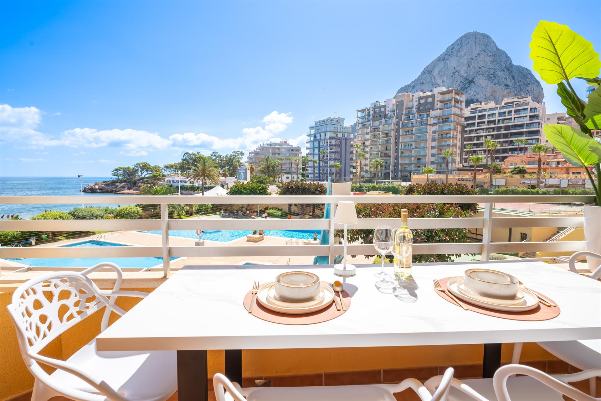 Voramar I by the beach